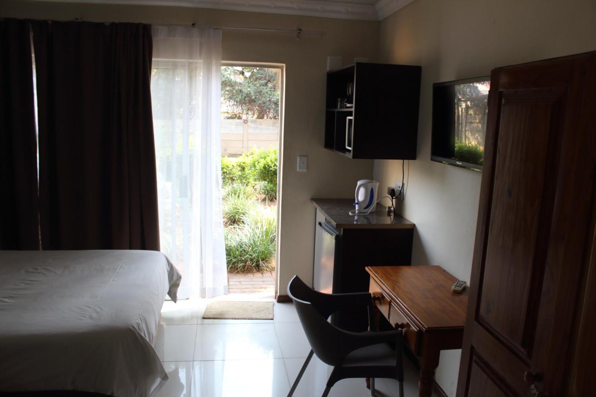 Purple Olive Guest House Pretoria-Noord Dış mekan fotoğraf