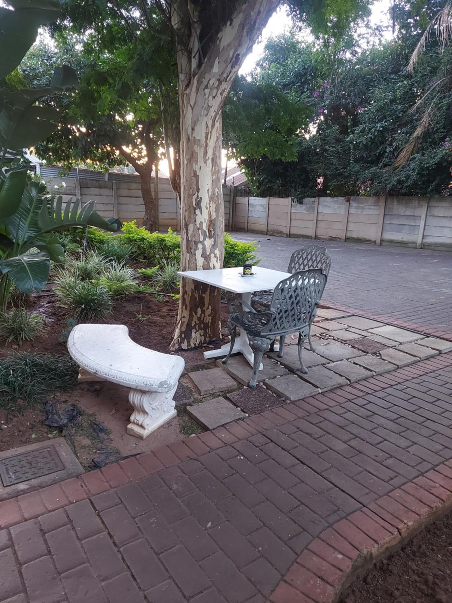 Purple Olive Guest House Pretoria-Noord Dış mekan fotoğraf